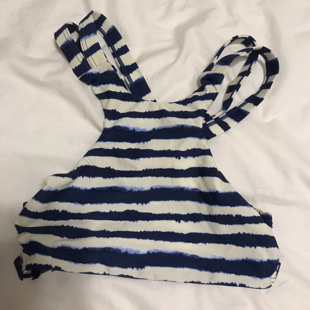 NWOT Bikini top